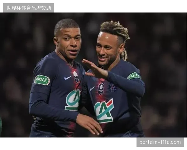 德尚召回坎特意在解放姆巴佩，经典双后腰体系或重现江湖以平衡攻防